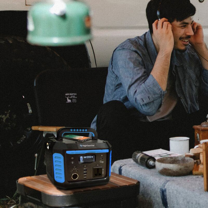 NightSearcher-500W-Portable-Power-Station-Man-Using