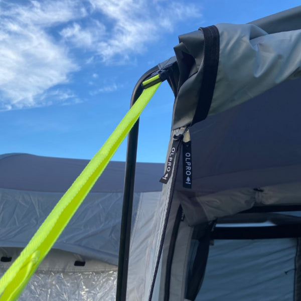 Cocoon Breeze XL Motorhome Awning close up on the corner