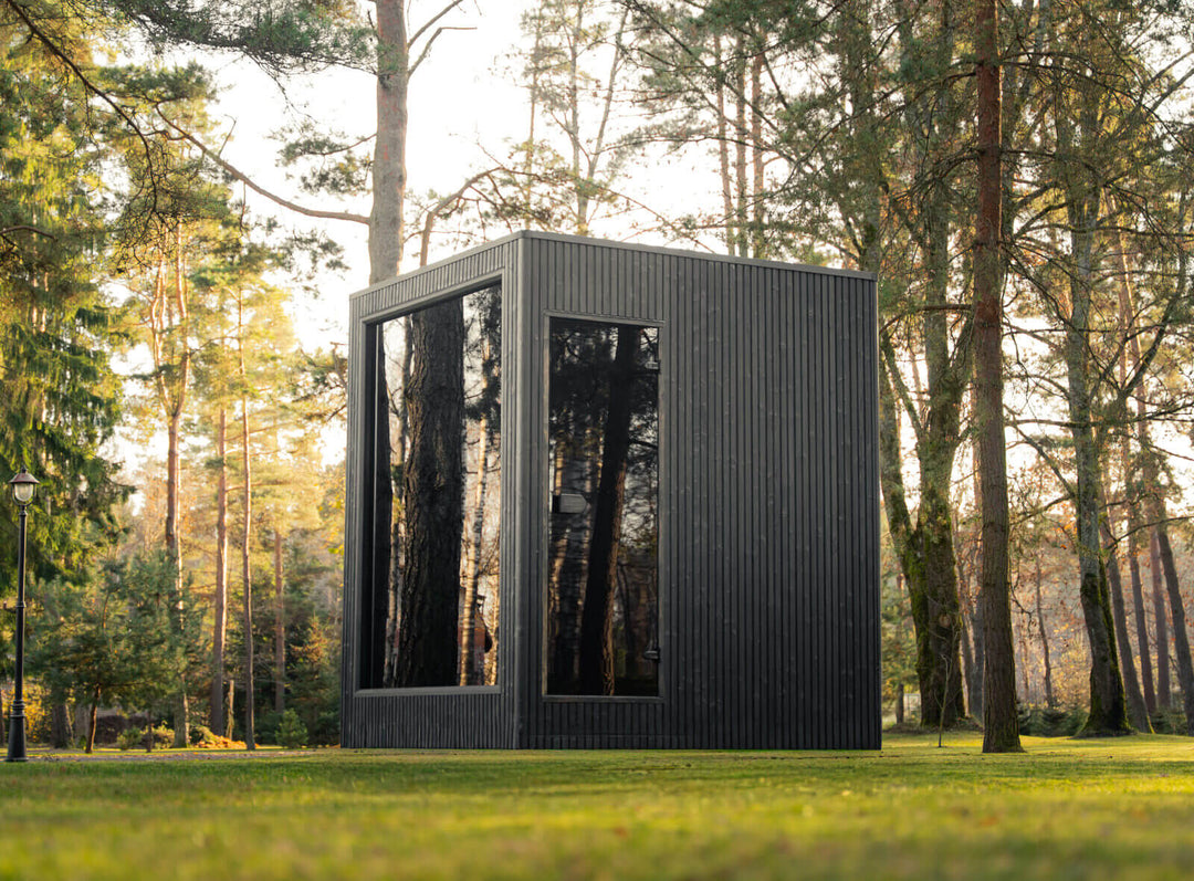 Jonas Classic 4-Person Classic Outdoor Sauna