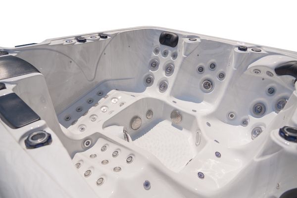 Luso Spas The Platinum 6 Hot Tub interior in white shell on a white background.