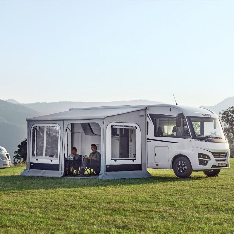 Thule Panorama Room 6300 Field Motorhome